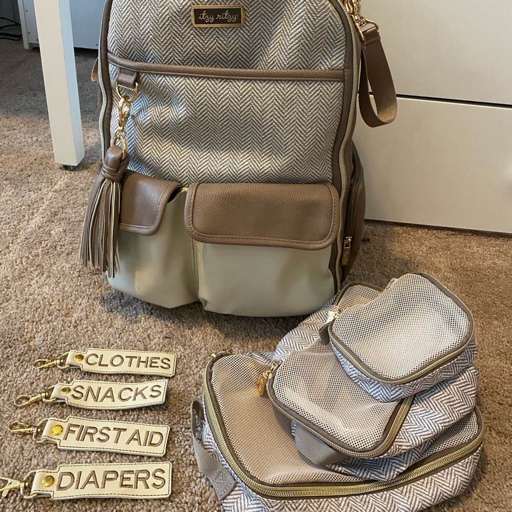 Itzy Ritzy Vanilla Latte Bundle